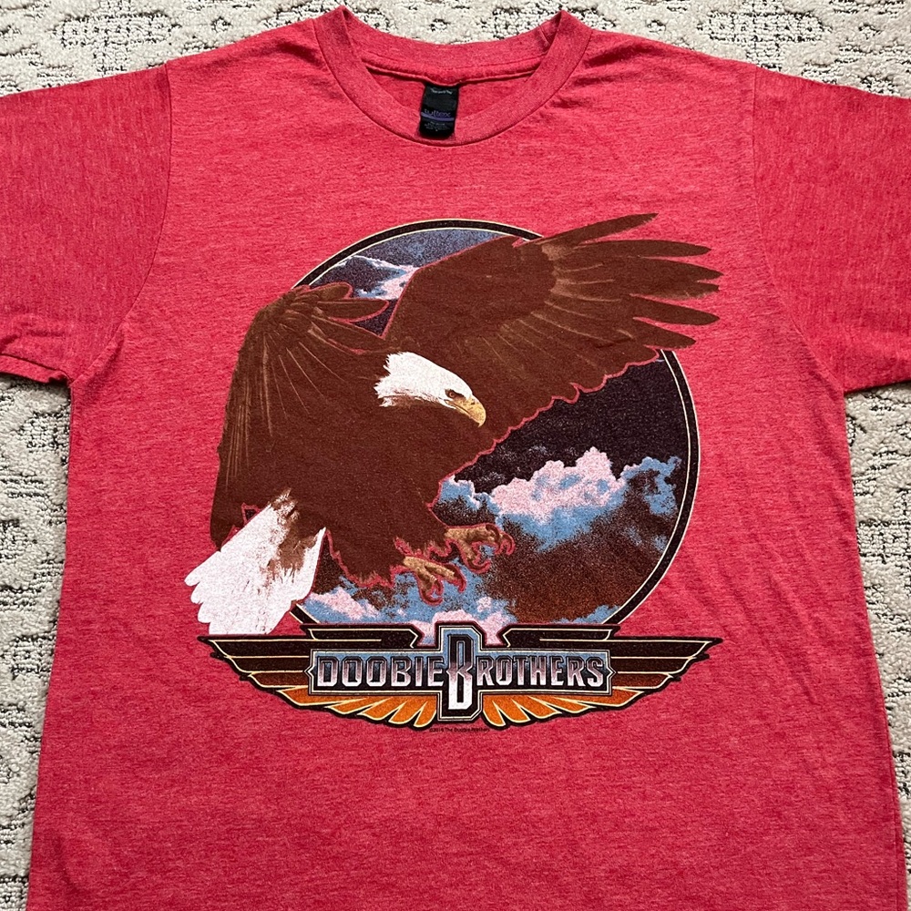 🎸 '16 The Doobie Brothers Band American Flying Eagle Original Text Logo Soft Tee